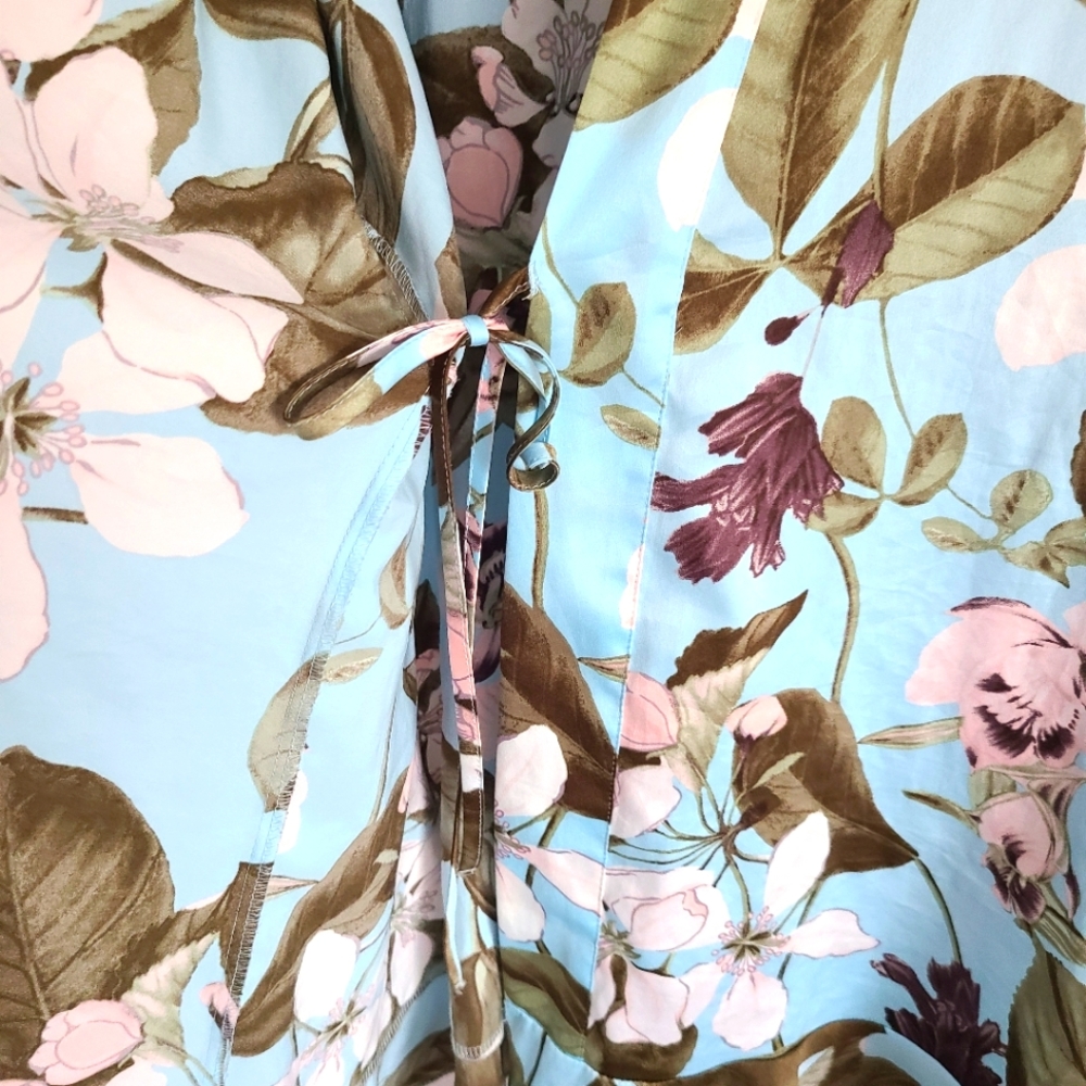 Victoria's Secret Botanical Robe - Picture 3 of 4